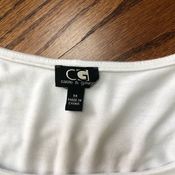 Womens White Layered Flowy Top - Picture 4 of 8